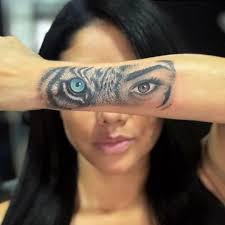 La importancia de reservar futuras citas de tatuajes