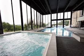 Custom decking a custom pool isn't complete without a custom deck! Lodge Of Four Seasons Golf Resort Marina Spa Ferienresidenzen Lake Ozark