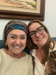 Nada melhor do que acordar, acalentar e exercitar a mente, o corpo e a alma  . O Teatro e a Expressão Corporal, fazem isso. Venha experimentar, venha  dançar e se divertir com