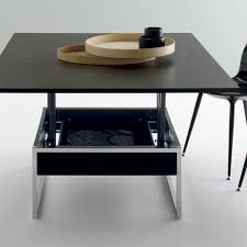 Un mueble muy versátil que pasa de ser una práctica mesa de centro a una funcional mesa de salón comedor mesa de comedor. Mesa De Centro Elevable Trendy Imultifunzione By Sedit