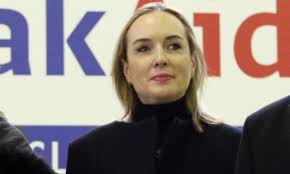 Più di 30 milioni di utenti in tutto il mondo stanno di seguito vi mostriamo una lista con tutte le regioni di slovacchia con cui lavoriamo. Slovacchia Karla Wursterova Nuovo Ambasciatore In Italia