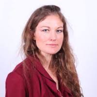 Vicki Bragg's Instagram, Twitter & Facebook