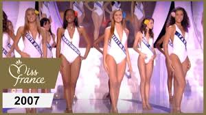 Pas de violence, c'est les vacances. Miss France 2007 Les Miss En Maillot De Bain Youtube