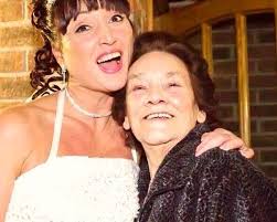 Dora Lee Wilson and Ch. Holly Amber. I loved Dora Lee. Such Grace and  always a lady. Is her husband Wendell still alive?