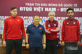 Chúng tôi đang dẫn đầu nhưng về kỹ trong vòng loại 2 world cup 2022, uae hiện đang đứng vị trí nhì bảng g, thua việt nam 2 điểm. Tuyá»ƒn Viá»‡t Nam Tháº§y Park Báº¯t Bai Uae Ai Sáº½ La NgÆ°á»i Hung Vietnamnet