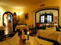 Unsere riedenburg liegt vor den toren der festspielstadt salzburg und wir freuen uns darauf, sie. Riedenburg Restaurant Salzburg Viamichelin