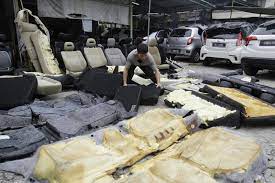 Flora merupakan tempat perlindungan pelbagai fauna daripada angkara manusia atau sesama haiwan sendiri. Kereta Banjir Penuhi Bengkel Semasa Mstar