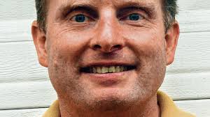 Top fishnet-wearer finishes sixth in Fishnet 5K