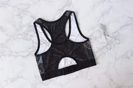 This is definitely one of my favorite free bra crossback bralette: 5 Sports Bras You Can Make This Weekend Spoonflower Blog