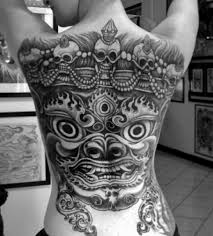 No studio é realizado vários estilos de tatuagens sem se prender a um especifico, até porque assim podemos nos adequar a arte individual que cada um queira. The Black Vision Of Mauricio Teodoro Tattoo Life