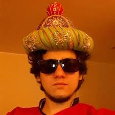 Mateo Guzmán Subiría (@mategusu)