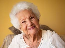 Mujeres World Fest homenajea a María Mérida con el documental 'Hasta que  muera mi voz' y con la entrega del premio del festival a su familia