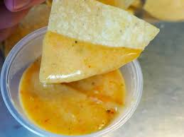 A chipotle queso does not contain egg, fish, gluten, peanuts, shellfish, soy, tree nuts or wheat.* * please keep in mind that most fast food restaurants cannot guarantee that any product is free of allergens as they use shared equipment for prepping foods. Chipotle Says Its Queso Is Edible Now Plans To Use It For Nachos Eater