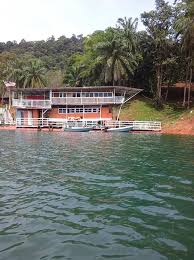 Tanjung mentong resort, tj mentong resort, tanjong mentong resort, metong, hotel, mentong kenyir, tanjung mentong kenyir, tasik kenyir, tasek kenyir, kuala berang, hulu terengganu, terengganu, malaysia. Lawati Tempat2 Belida Houseboat Speedboat Tasik Kenyir ÙÙŠØ³Ø¨ÙˆÙƒ