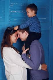 Στη σημερινή γιορτή του πατέρα είναι αφιερωμένο το doodle της google. Giorth Toy Patera Pagkosmia Hmera Toy Patera Ma8e Pote Kai Giati Thn Giortazoyme