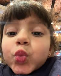 Las cosas que encuentro en el celular 🤣 La ultima foto pordiooo💜