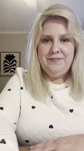 Heidi Hargis's Instagram, Twitter & Facebook