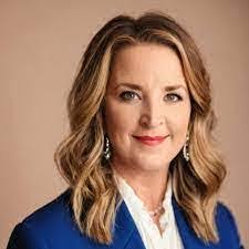 Kimberly Owenby's Instagram, Twitter & Facebook