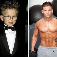 Фокс, джина дэвис, хью лори и др. Before And After On Twitter Remember Stuart Little That Little Kid Wow Take A Look At This Http T Co R13dawk5zv