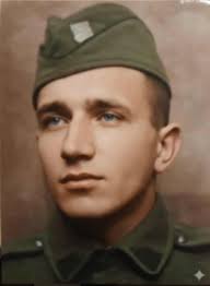 Ing. Eduard Trizuljak Narodený 16. novembra 1926 vo Varíne. Zomrel 13. júla  2014 v Dolnom Kubíne Príslušník I. Československej brigády M. R. Štefánika.  Osobne sa zúčastnil vynášania 14tich ranených partizánov na partizánsku