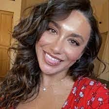 Paulina Castrellon's Instagram, Twitter & Facebook