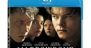 Digital Views: MARROWBONE: FAMILY SECRETS