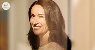 Suzanne Innes-Stubb kertoo epätodellisista kuukausistaan maan äitinä ja  siitä, kuinka hän tapasi suomalaisen Alexin