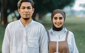 Check spelling or type a new query. Datangi Resepsi Ustadz Abdul Somad Bentuk Badan Rizal Armada Disorot Netter