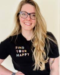 Lisa Tunnell's Instagram, Twitter & Facebook