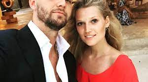 We guess being a lovely lady ever and successful model just is. Toni Garrn Hier Lauten Die Hochzeitsglocken Gala De