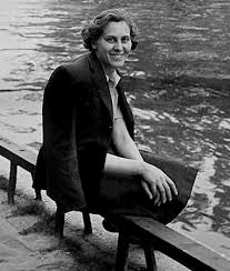 Chissà, forse margherita hack, la signora delle stelle, questa notte ha fatto un ultimo giro tra i suoi senza figli, donna impegnata socialmente, vegetariana da sempre, grande divulgatrice, la hack era. Margherita Hack La Signora Delle Stelle Asterisco 2 0 Blogzine