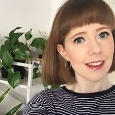 Diane Dear's Instagram, Twitter & Facebook