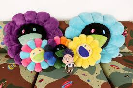 Here is a review of takashi murakami flower plushes, the 30cm, 60cm & the 2m. Here S Where You Can Cop The Latest Takashi Murakami Plush Toys Takashi Murakami Flower Plush Takashi Murakami Plush Murakami Flower
