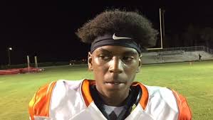 Bartow's Tollie chews up 223 yards in 18-9 win over Lake Region