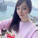 Lana Kinney's Instagram, Twitter & Facebook