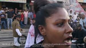 "ගිණි ගිණි බෝලේ" නයෝමි ගුණසිරි සහ පිරිස/තරුණ ජවය අරගලයට. ජනතා බලයක්  ගොඩනගමු! කදුරුවෙල දී. 2july2022.