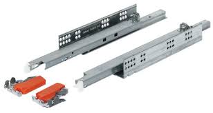 Wir sind eine strenge qualität control system und eine professionelle qualität qc team. Unterflurfuhrung Vollauszug Blum Tandem 560 H Und 566 H Tragkraft Bis 50 Kg Stahl Rastkupplung Hafele