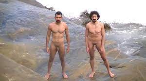 Guys living nude