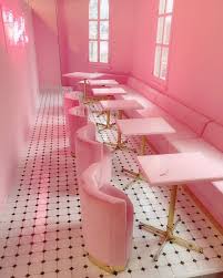 Pink Walls And Chairs Hellrosa Zimmer Rosa Zimmer Pink Asthetik