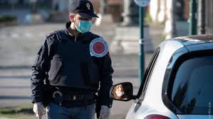 Sono le misure contenute nell'ordinanza emanata oggi in lombardia e firmata. Coronavirus Ecco La Nuova Autocertificazione Per Uscire Durante Il Coprifuoco In Lombardia