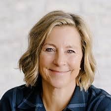 Annie Kaiser's Instagram, Twitter & Facebook