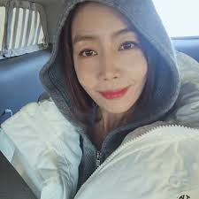 Youmi Kim 김유미 (@u_me1012) • Instagram photos and videos