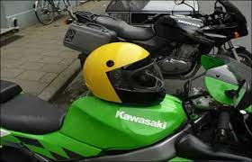Pin On Capacetes Helmets For Bikers
