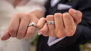 We did not find results for: Banyak Yang Tak Paham Begini Perbedaan Cincin Tunangan Dan Cincin Kawin Blog Tribunjualbeli Com