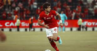 كان فيه لقطه كده في الشوط التاني اكرم توفيق طلع علشان يضغط علي حامل الكرة والكورة اتلعبت وراه ، وقبل ما لاعب الترجي يشوط اكرم توفيق رجع علشان يشيل الكورة دي. ØªÙØ§ØµÙŠÙ„ ØªØ·ÙˆØ±Ø§Øª Ø¥ØµØ§Ø¨Ø© Ø£ÙƒØ±Ù… ØªÙˆÙÙŠÙ‚ ÙˆØ¨Ø§Ù†ÙˆÙ† ÙˆÙ…Ø­Ù…Ø¯ Ù‡Ø§Ù†Ù‰ Ù‚Ø¨Ù„ Ù…ÙˆØ§Ø¬Ù‡Ø© Ø§Ù„Ø£Ù‡Ù„Ù‰ ÙˆØ§Ù„ØªØ±Ø¬ÙŠ Ø§Ù„ÙŠÙˆÙ… Ø§Ù„Ø³Ø§Ø¨Ø¹