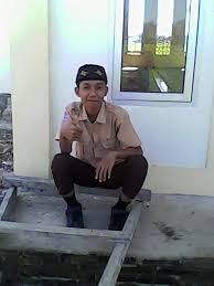 Menyesal sekujur badan f e am hanya rintihan. Chord Sultan Berpisah Di Ujung Jalan Enak