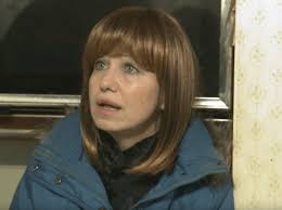 T6 E1) La "cara sorprendida de Pikachu" de Debra siempre me hace reír: :  r/HoardersTV