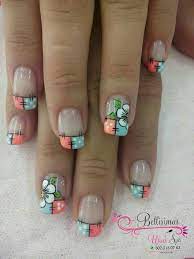 Se tu propia manicurista, maquilla y decora tus uñas como toda una profesional, perfeccionaras técnicas de trazo y dimensiones a la hora de realizar decoraciones ya sea sobre uñas naturales o uñas postizas. Decoracion Unas Manicura De Unas Unas Manos Y Pies Manicura