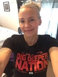 Jessica Haralson's Instagram, Twitter & Facebook