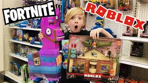Announced on the official fortnite twitter account on november 13, the toys are set to hit stores on december 1. Fortnite Toys Hunting Roblox Toys Hunting Massive Score On Brand New Wave Of Toys In Stores Now Youtube